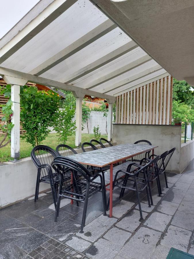 קונייץ' Lakeview Rest Home מראה חיצוני תמונה
