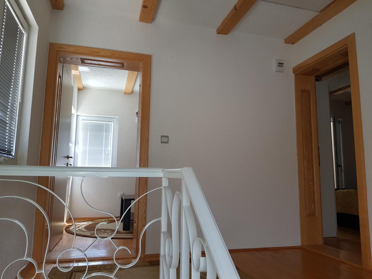 קונייץ' Lakeview Rest Home מראה חיצוני תמונה