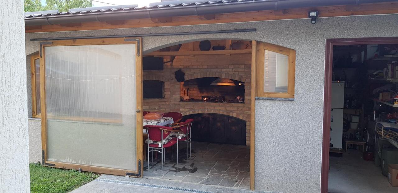 קונייץ' Lakeview Rest Home מראה חיצוני תמונה